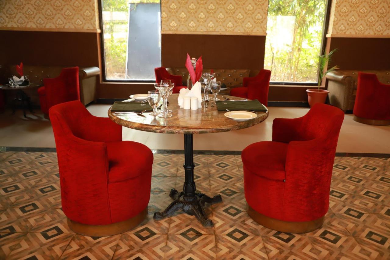 The Pench International Otel Khawāsa Dış mekan fotoğraf