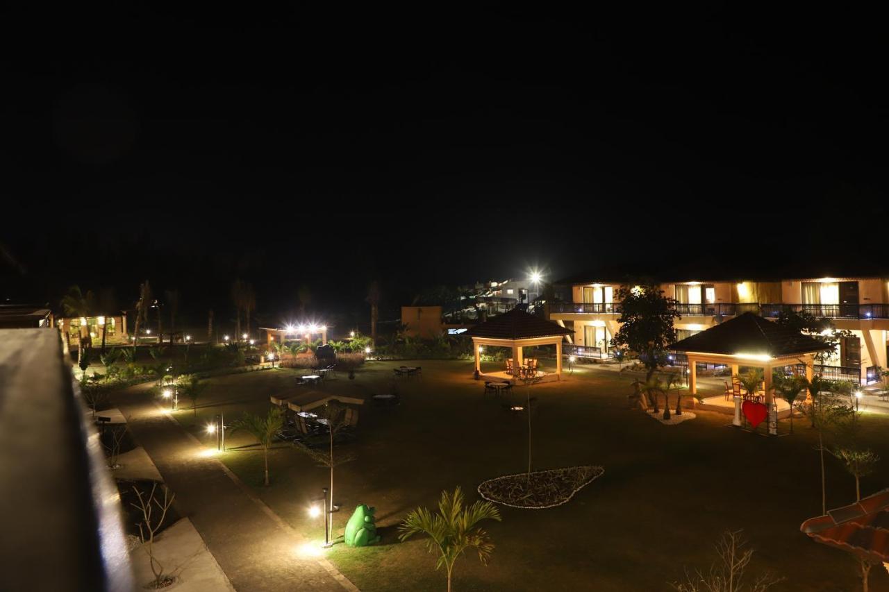 The Pench International Otel Khawāsa Dış mekan fotoğraf